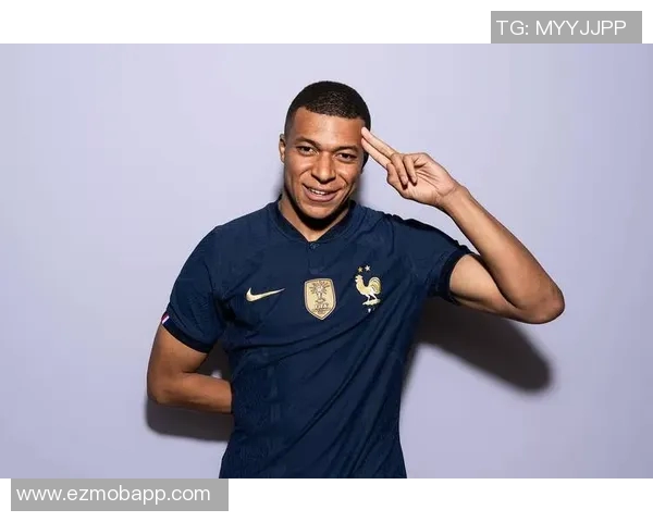 黑人足球明星风采展现男生魅力与激情的完美结合